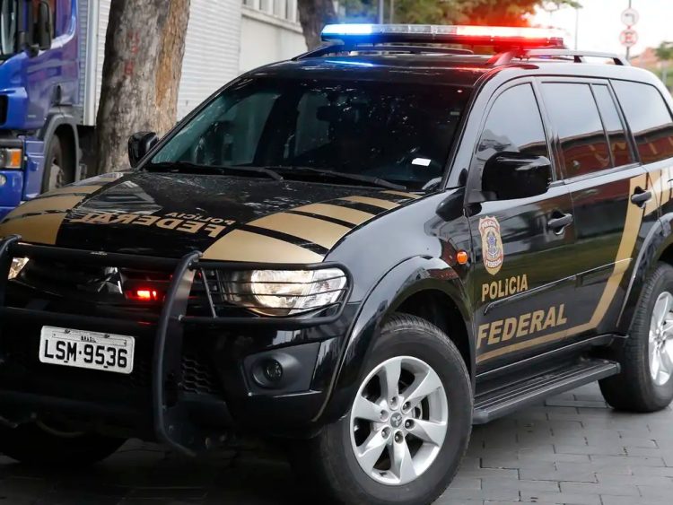 Governo anuncia concurso com 2 mil vagas para a Polícia Federal