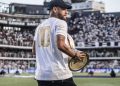De volta ao Santos, Neymar responde a Pelé: “A 10, ah, vai ser uma honra vestir esse manto sagrado”