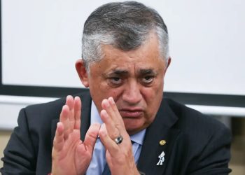 “Tenho certeza que nós temos 100% de chance de eleger Hugo Motta”, diz líder do governo