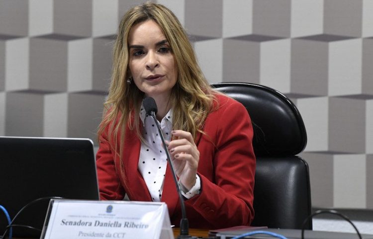 Daniella diz que é candidata à reeleição: “Trabalho com o cenário que tem hoje”