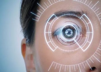 Pessoas desconhecem os riscos ao escanear a íris, alertam especialistas