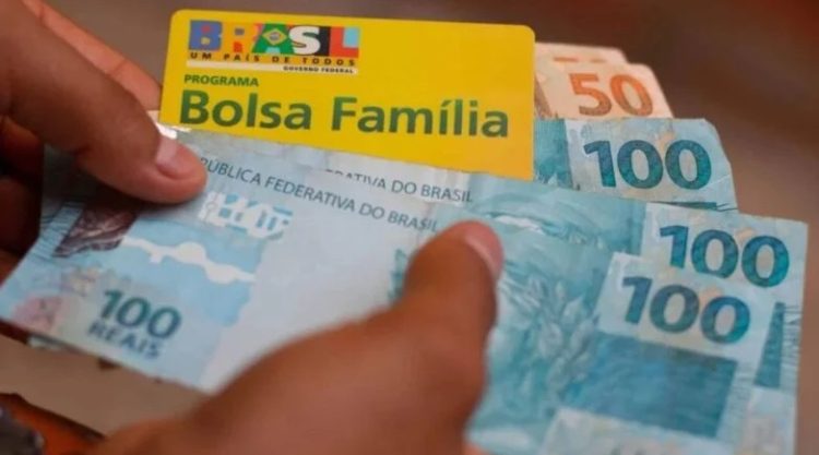 Caixa paga hoje Bolsa Família a beneficiários com NIS final 7