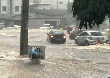 Inmet emite alerta de chuvas intensas para 70 cidades da Paraíba no feriadão
