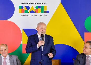 Governo prepara MP para liberar FGTS retido no saque-aniversário