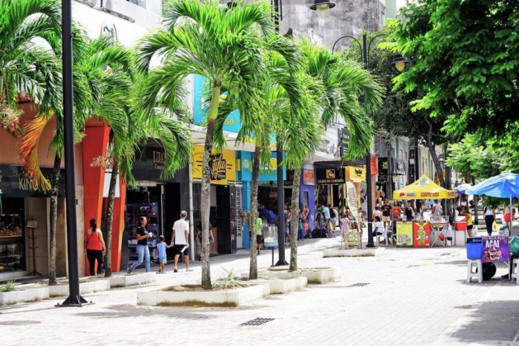 Veja o que abre e o que fecha no feriado de Carnaval em João Pessoa