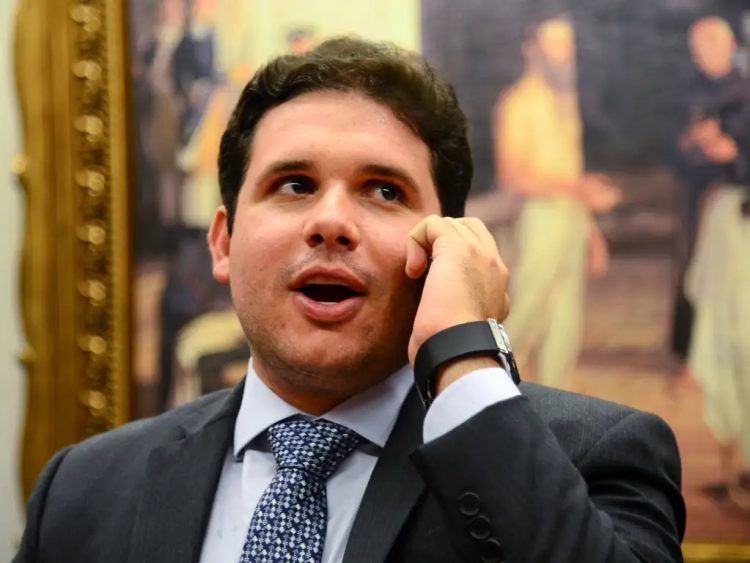 Hugo Motta cumpre primeira agenda administrativa na PB após ser eleito presidente da Câmara