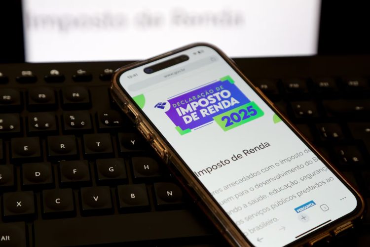 Entrega da declaração do Imposto de Renda 2025 começa segunda-feira