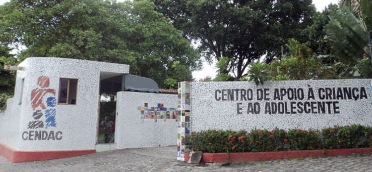 Mais de 400 vagas em cursos gratuitos são abertas para jovens e mulheres na Paraíba