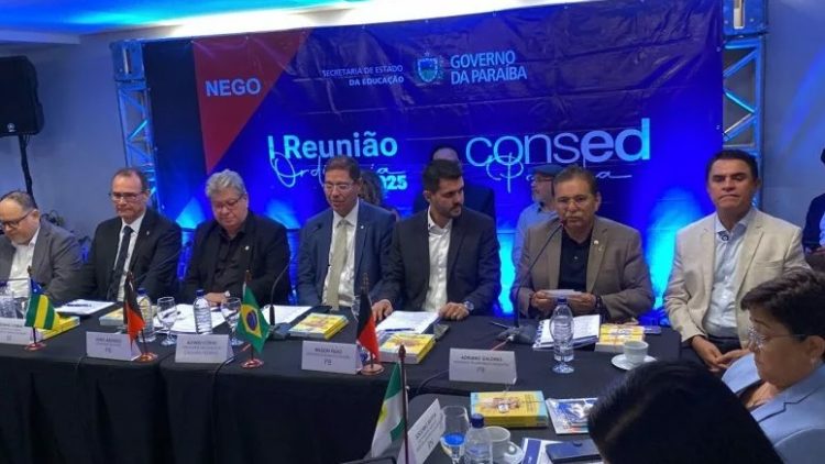 Secretários de Educação se reúnem em João Pessoa para discutir piso dos professores no Brasil