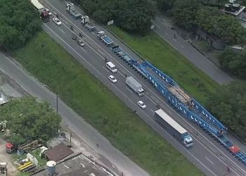 Transporte de transformador chega a Santa Rita e trecho da BR-101 é interrompido
