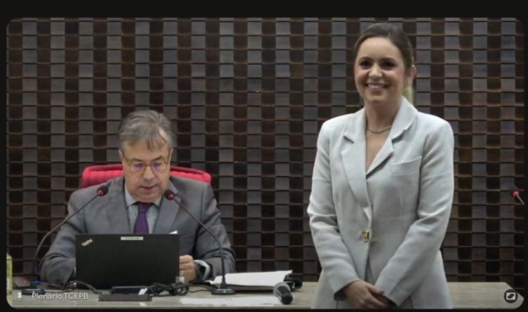 Alanna Galdino é empossada no TCE-PB após questionamentos sobre nomeação