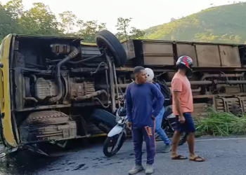 Alunos viajavam sem cinto de segurança em ônibus que causou tragédia, na Paraíba