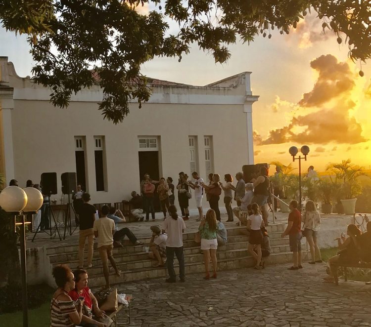 Evento gratuito no Hotel Globo celebra a música instrumental ao entardecer em João Pessoa