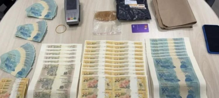 Jovem de 20 anos é preso com quase 10 mil reais em notas falsas, em João Pessoa