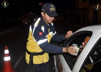 Mais de 200 motoristas flagrados dirigindo alcoolizados na Paraíba podem ter CNH suspensa e pagar multa de quase R$ 3 mil