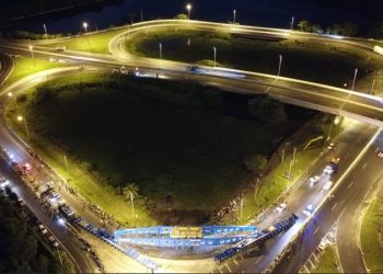 Novo transformador de energia para parque eólico atravessa PE rumo à Paraíba e começa a ser transportado nesta quinta-feira