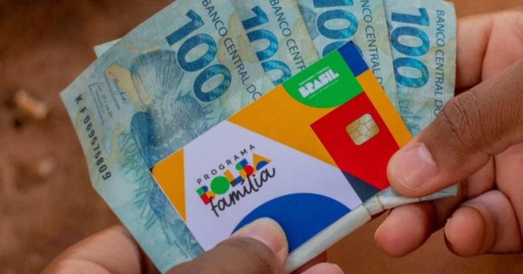 Bolsa Família de abril começa a ser pago mais cedo; confira valores, calendário e quem tem direito
