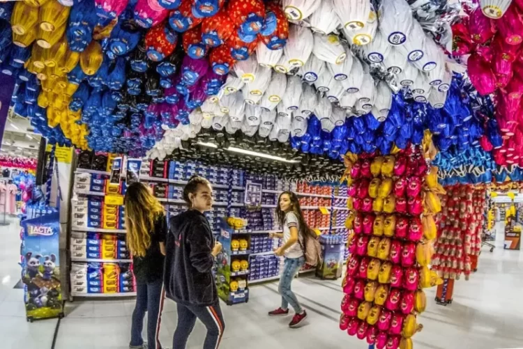 Preço do chocolate sobe quase 20% e derruba expectativa de vendas do varejo na Páscoa 2025