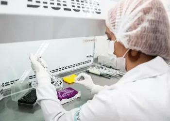 Primeira vacina contra chikungunya é aprovada no Brasil pela Anvisa