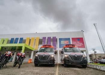 Jackson Alvino entrega novas ambulâncias e reforça atendimento do SAMU