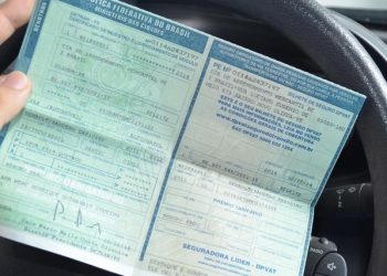 Proprietários de veículos com placa final 4 têm até quarta-feira (30) para pagar IPVA com desconto