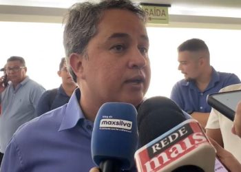 Efraim vê oposição unida para 2026 e aponta clima de tensão no governo