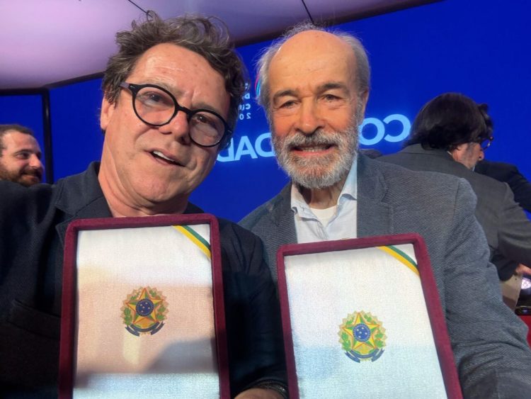 Clóvis Júnior recebe Ordem do Mérito Cultural e dedica honraria à arte paraibana