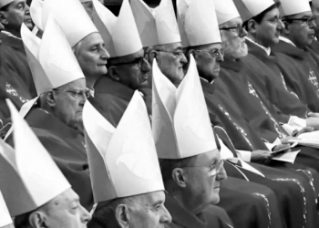 Conclave no Vaticano: nova eleição papal reflete urgências globais e redesenha rumos da Igreja