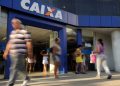 Caixa libera abono salarial para nascidos em maio e junho