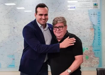 Com possível saída de João Azevêdo, Paraíba pode ter Lucas Ribeiro no governo e Daniella disputando o Senado