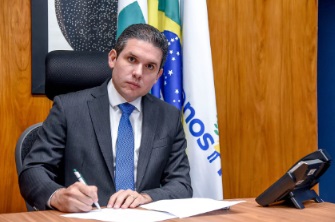 Hugo Motta articula aumento de deputados para evitar perda de cadeiras da Paraíba