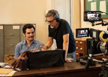 “O Agente Secreto” estreia com aclamação unânime em Cannes e coloca o Brasil na disputa pela Palma de Ouro