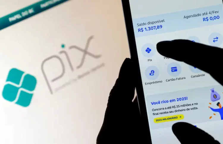 Pix Automático começa a operar no Brasil: confira quais bancos já liberaram e como funciona