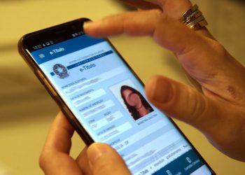 Prazo para regularizar título de eleitor termina hoje