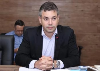 Prefeitura de Cabedelo corta despesas e suspende contratos para enfrentar crise fiscal