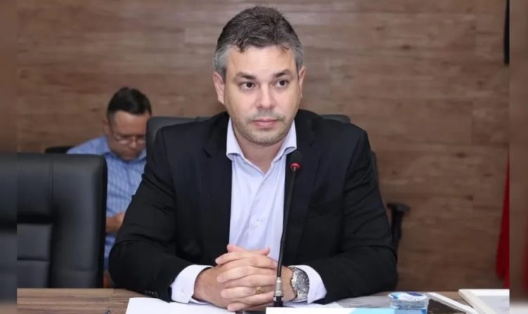 Prefeitura de Cabedelo corta despesas e suspende contratos para enfrentar crise fiscal