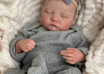 Uso indevido de bebê reborn para obter atendimento preferencial em serviços públicos pode gerar muita de R$ 15 mil em João Pessoa