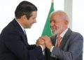 Hugo Motta não acompanha Lula na PB e alega compromissos em Brasília