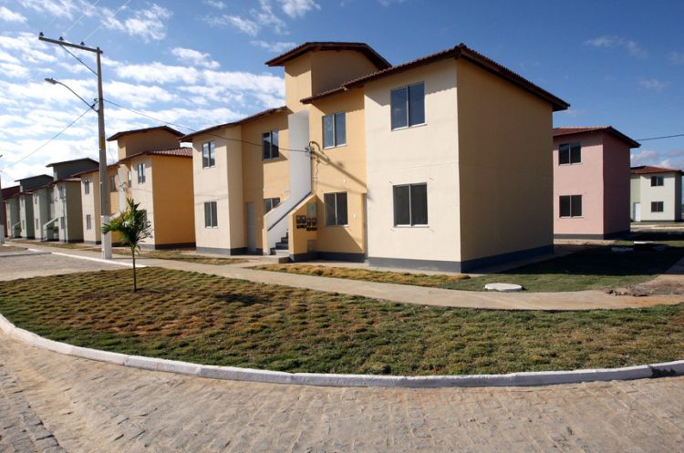 Minha Casa, Minha Vida agora atende famílias com renda de até R$12 mil