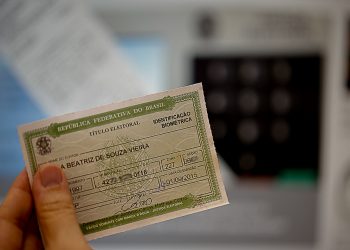 Mais de 5 milhões de títulos de eleitor com pendências serão cancelados em 30 de maio; veja como evitar
