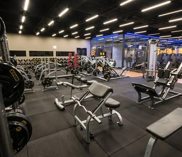 Justiça da Paraíba suspende lei que permitia presença gratuita de personal trainer em academias