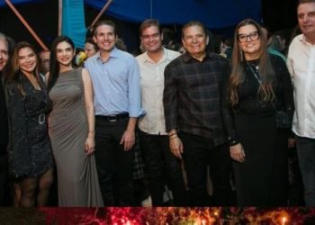 Abertura do São João de Patos reúne toda base do governador e dá sinais de como será a chapa da situação em 2026