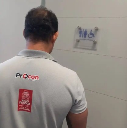 Banco é multado em João Pessoa por desrespeitar tempo de espera e lei de acessibilidade