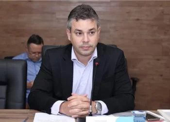 Após cassação, prefeito paraibano diz que vai recorrer da decisão da Justiça Eleitoral