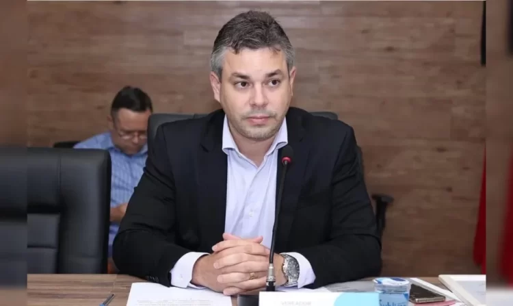 Após cassação, prefeito paraibano diz que vai recorrer da decisão da Justiça Eleitoral