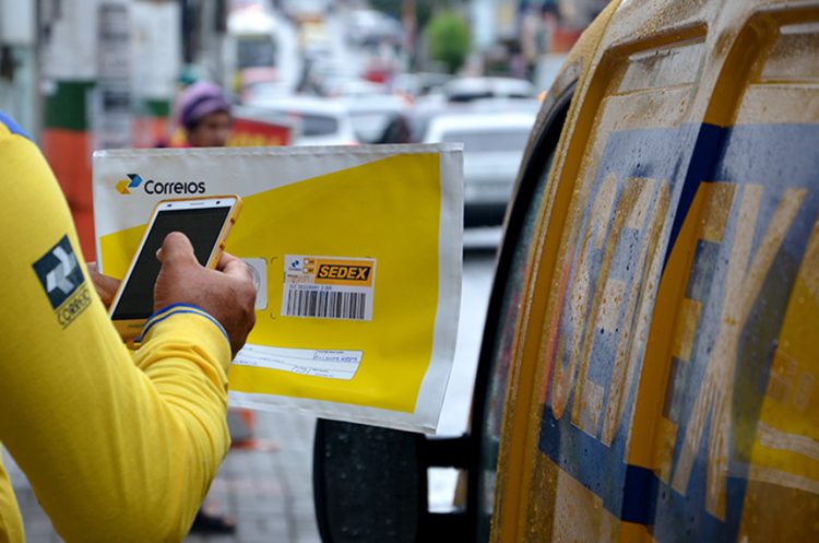 Correios confirmam vazamento de dados e alertam clientes sobre exposição de informações pessoais