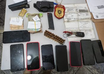 Cinco pessoas são presas por envolvimento em assassinatos e tráfico durante operação policial na Paraíba