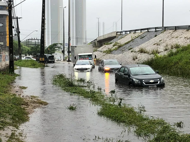 João Pessoa e mais 20 cidades da Paraíba estão sob alerta de chuvas fortes e deslizamentos
