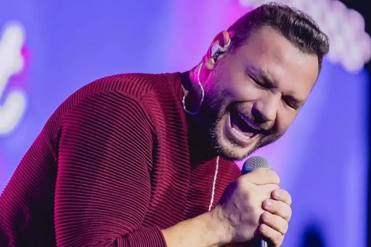 Vocalista da Desejo de Menina é detido após show em João Pessoa por envolvimento em acidente fatal