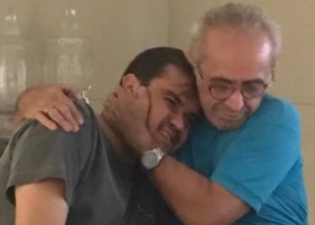 Mersinho Lucena acompanha retorno do pai após dias de tensão em missão internacional em Israel